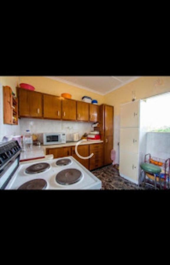 Falcon Lodge Newcastle Bagian luar foto